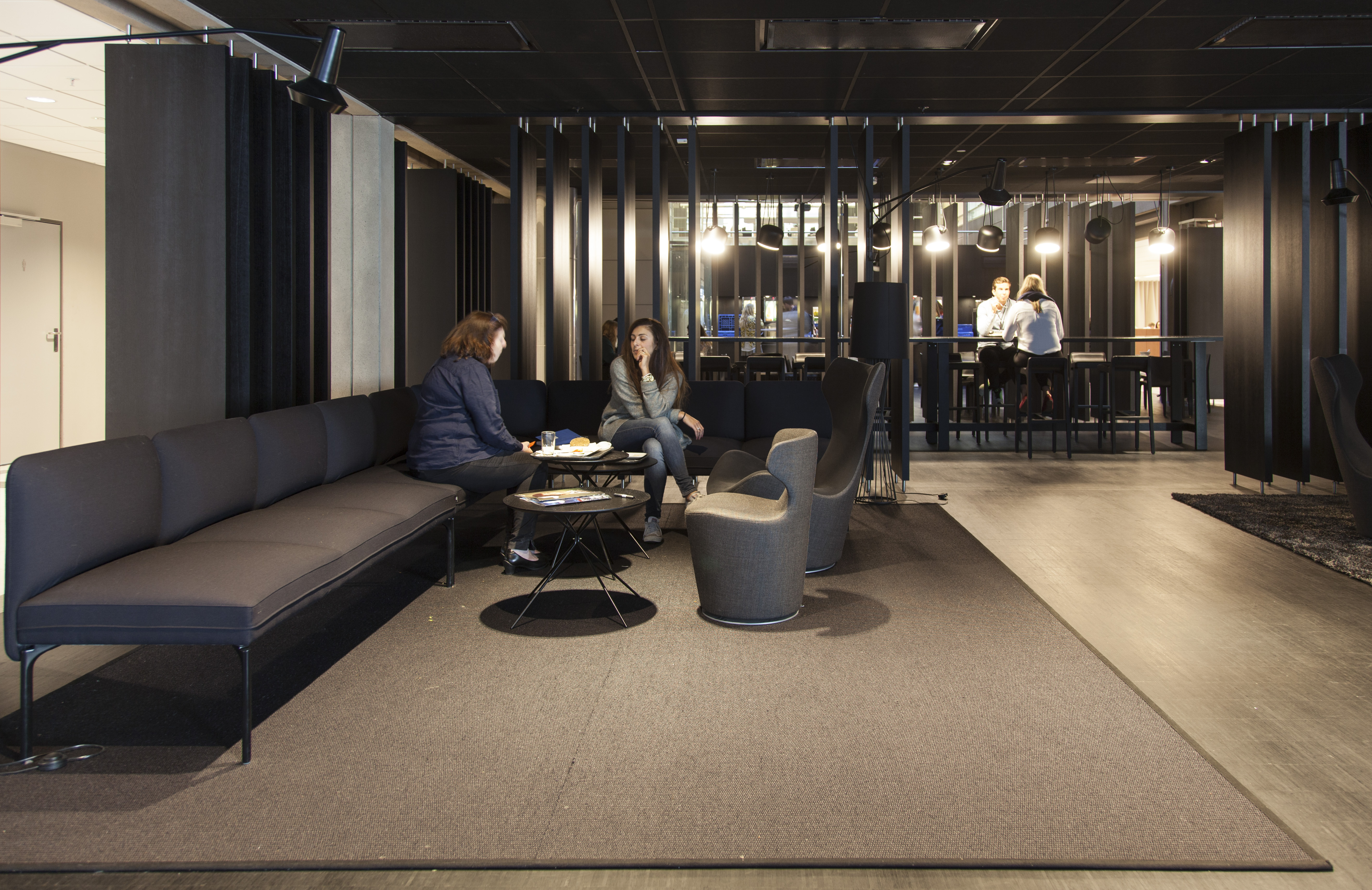 Aftenposten, Oslo_06..afpassede tæpper, sisal